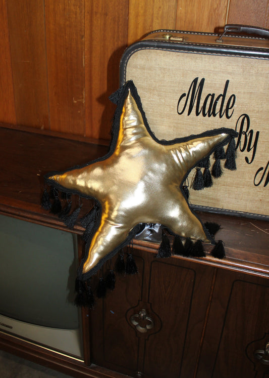 The Starlett Pillow